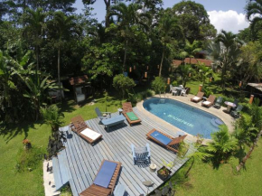 Отель Chalet Y Cabinas Hibiscus  Cahuita